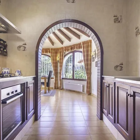 Guzman - Peter Villa *