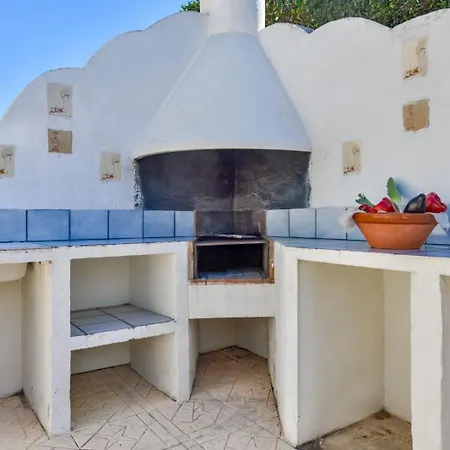 Villa Guzman - Peter Calp