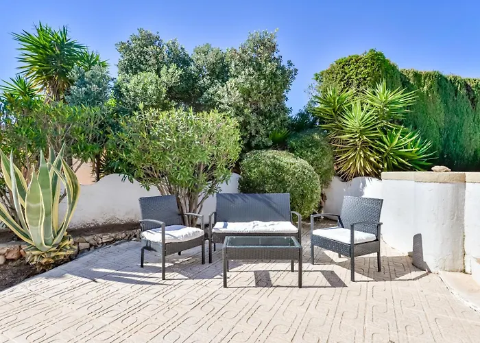 Guzman - Peter 빌라 칼페