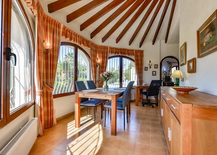 Guzman - Peter Villa *